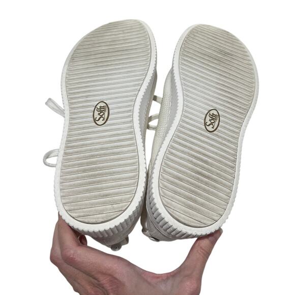 Sofft White Faro Sneakers Women Size 9 Comfort Recycled Knit Casual Eco-Friendly - Picture 8 of 8